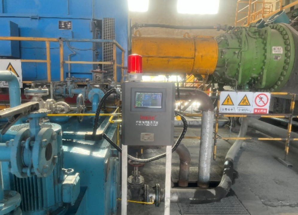 新疆中材水泥磨辊压机减速机应用案例:智能在线油液监测系统助力设备稳定高效运行