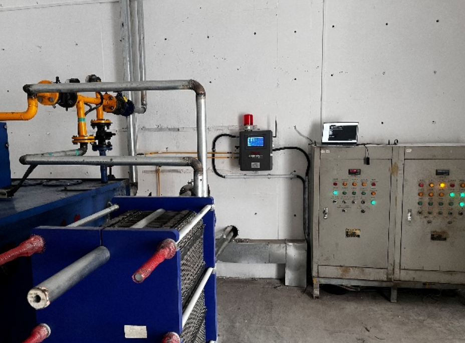 水泥建材行业应用案例：新疆中材回转窑减速机稀油站在线监测系统