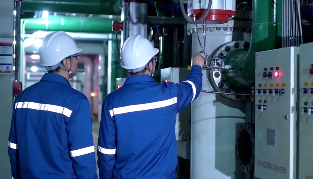 油液在线监测系统如何赋能电厂超临界汽轮机实现智能运维与低碳降本